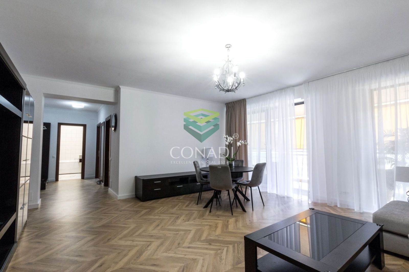 Apartment for sale with 3 rooms, parking space terrace, Circului Park